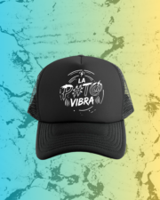 Gorra Beisbolera "LA P#T@ VIBRA" TaTú– Estilo Streetwear Premium